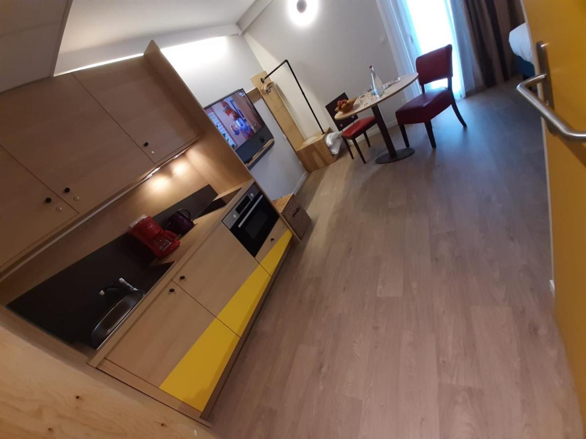 Greet Hotel Castets Coeur Des Landes Exterior foto